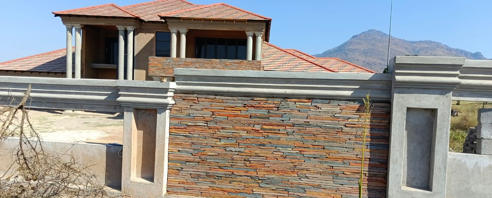 Rustic slate boundary wall panel